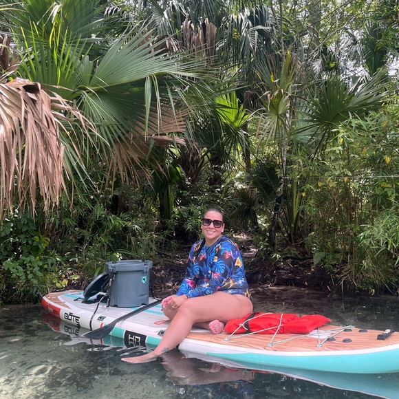 Meet your Posher, Kitty! - Picture 2 of 3